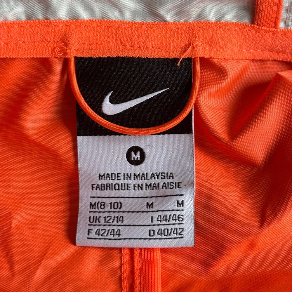 Nike Women's Vibrant Orange Lightweight Athletic Windbreaker Jacket size M - Picture 8 of 10